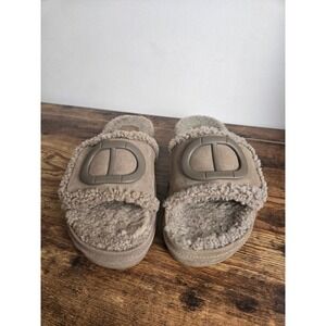Dee Ocleppo Shearling Slide Sandals Taupe Brown Logo Buckle Faux Fur Slides